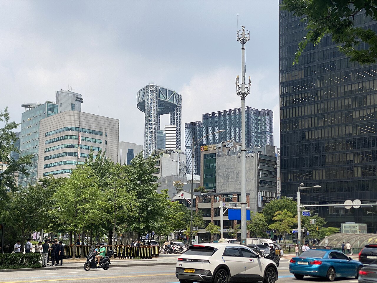 이태원 상권 동향 2026년 2분기 — 점포 +3.4%, 지금 뜨는 길과 들어온 브랜드
